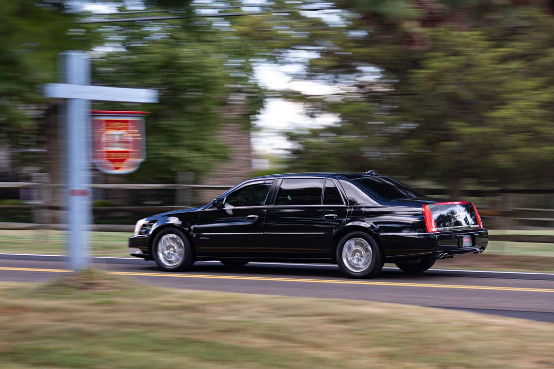 2009 Cadillac DTS - Image 10 of 31
