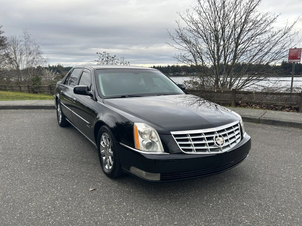 2009 Cadillac DTS - Image 6 of 31