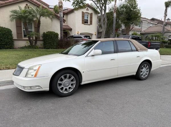 2009 Cadillac DTS - Image 2 of 31