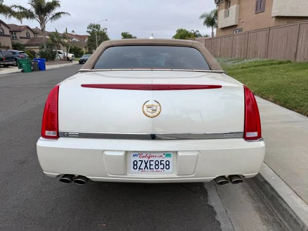 2009 Cadillac DTS - Image 6 of 31