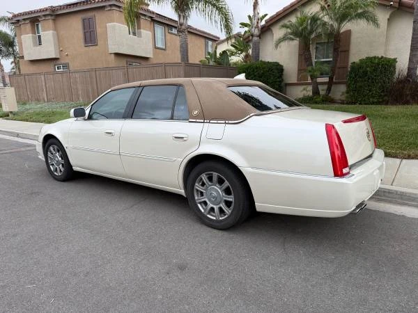 2009 Cadillac DTS - Image 7 of 31