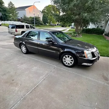 2009 Cadillac DTS Sedan 4D