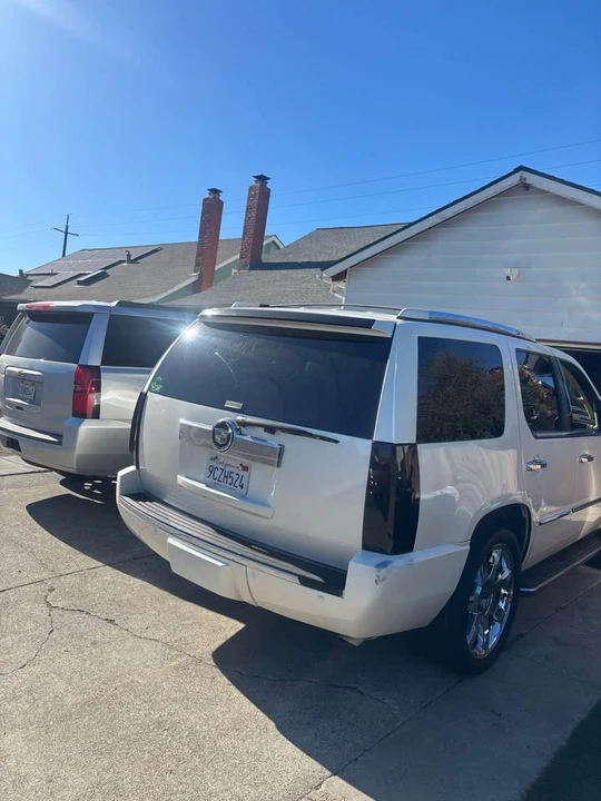 2009 Cadillac Escalade & EXT 3rd Gen - Image 4 of 8