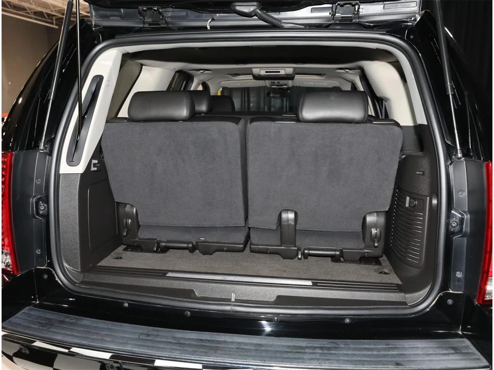 2009 Cadillac Escalade & EXT 3rd Gen - Image 5 of 31