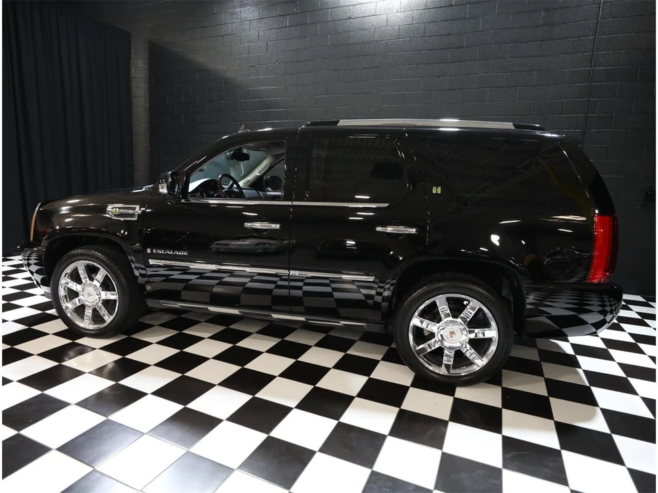 2009 Cadillac Escalade & EXT 3rd Gen - Image 26 of 31