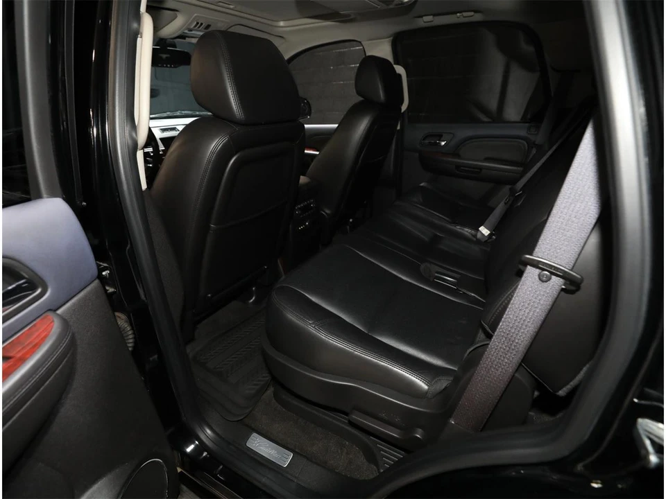 2009 Cadillac Escalade & EXT 3rd Gen - Image 4 of 31