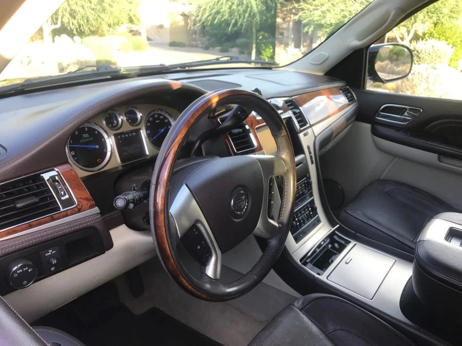 2009 Cadillac Escalade & EXT 3rd Gen - Image 5 of 8