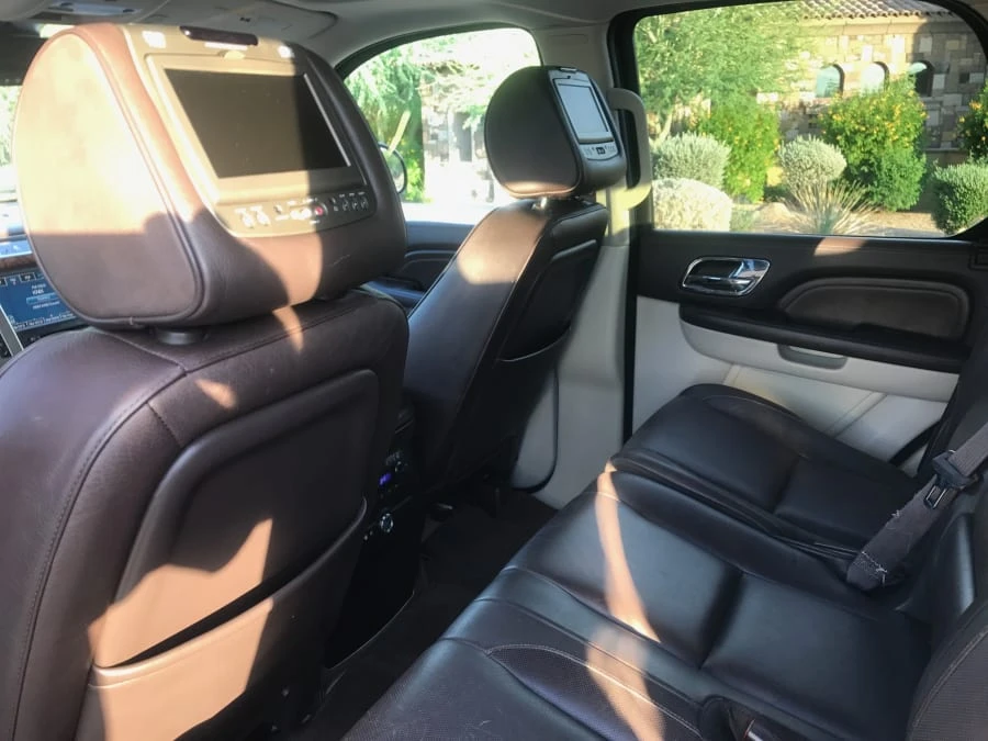 2009 Cadillac Escalade & EXT 3rd Gen - Image 7 of 8