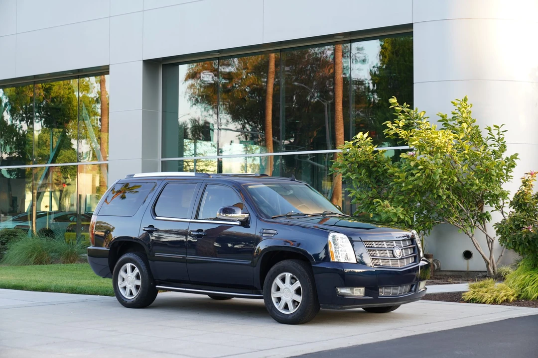 2009 Cadillac Escalade & EXT 3rd Gen - Image 5 of 31