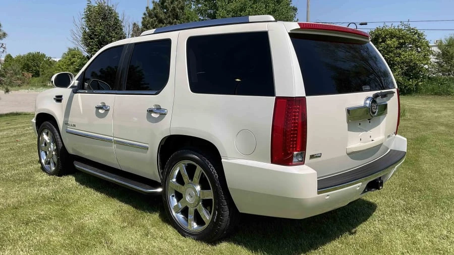2009 Cadillac Escalade & EXT 3rd Gen - Image 3 of 8