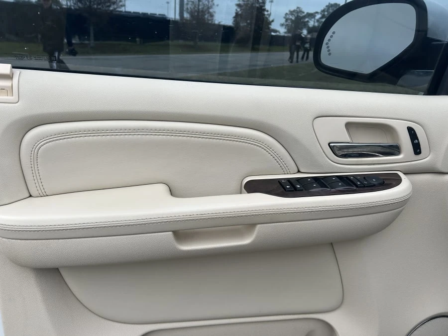 2009 Cadillac Escalade & EXT 3rd Gen - Image 13 of 14