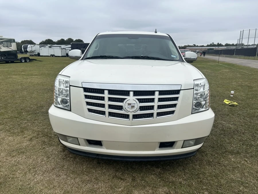 2009 Cadillac Escalade & EXT 3rd Gen - Image 4 of 14