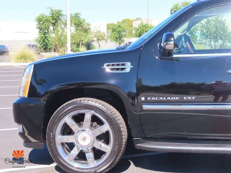 2009 Cadillac Escalade & EXT 3rd Gen - Image 18 of 21