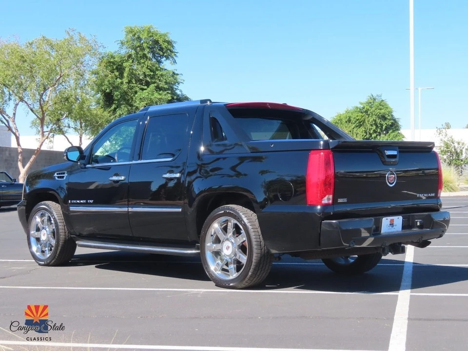2009 Cadillac Escalade & EXT 3rd Gen - Image 12 of 21