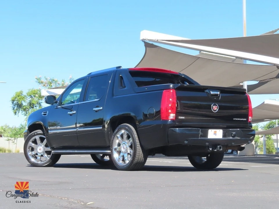 2009 Cadillac Escalade & EXT 3rd Gen - Image 2 of 21