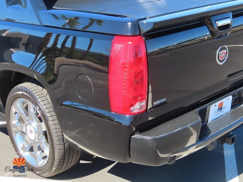 2009 Cadillac Escalade & EXT 3rd Gen - Image 16 of 21