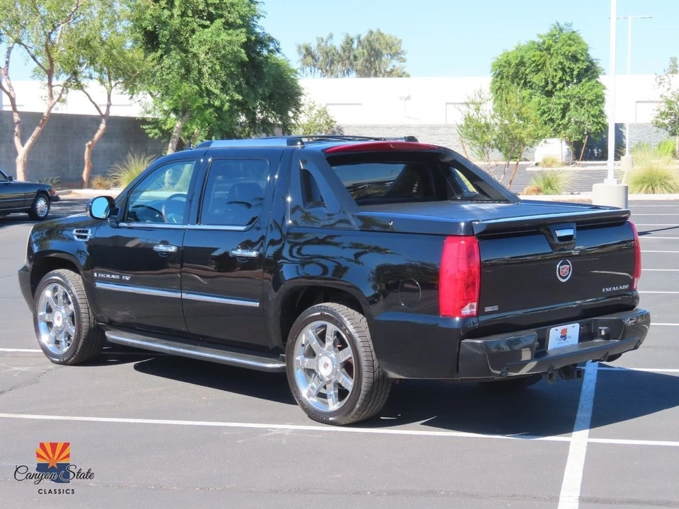 2009 Cadillac Escalade & EXT 3rd Gen - Image 11 of 21
