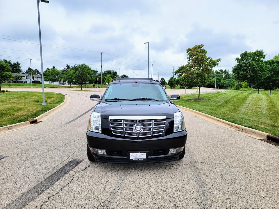 2009 Cadillac Escalade & EXT 3rd Gen - Image 6 of 31