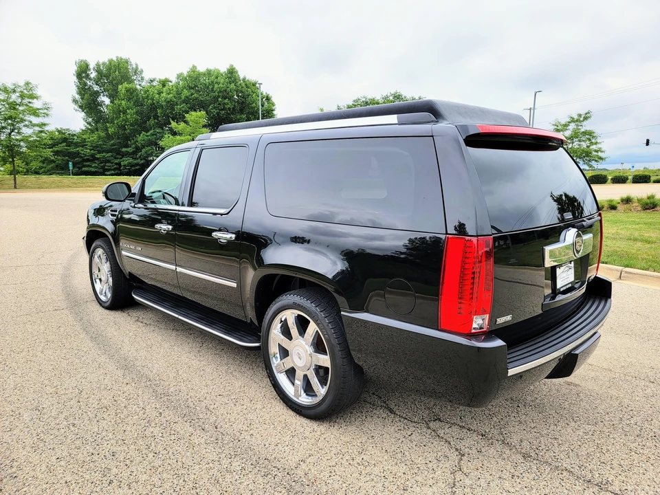 2009 Cadillac Escalade & EXT 3rd Gen - Image 8 of 31