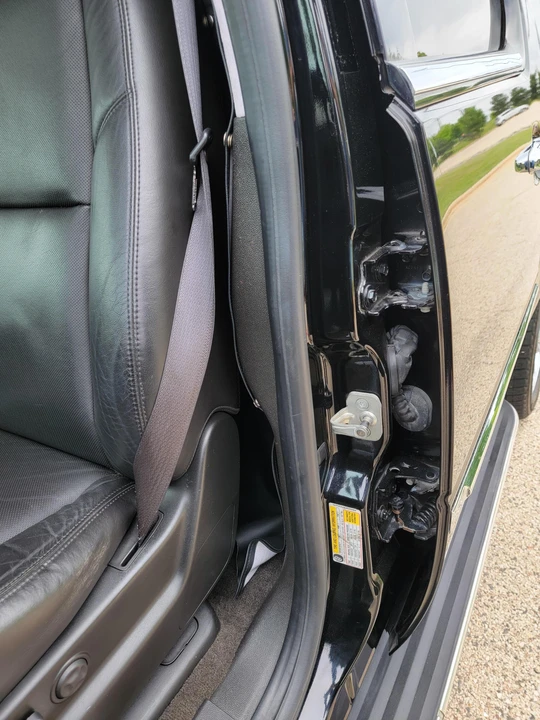 2009 Cadillac Escalade & EXT 3rd Gen - Image 16 of 31