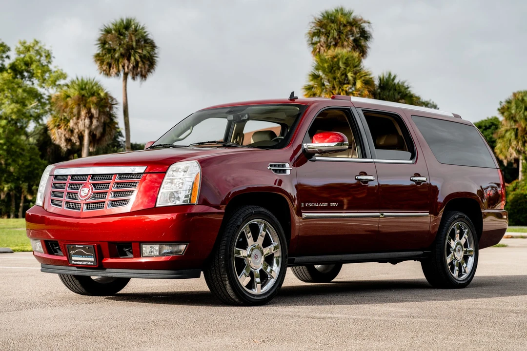 2009 Cadillac Escalade & EXT 3rd Gen - Image 2 of 31