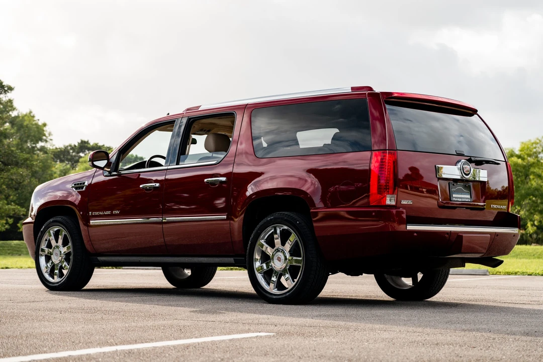 2009 Cadillac Escalade & EXT 3rd Gen - Image 8 of 31