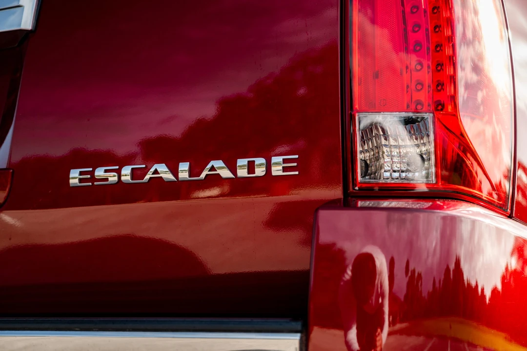 2009 Cadillac Escalade & EXT 3rd Gen - Image 19 of 31