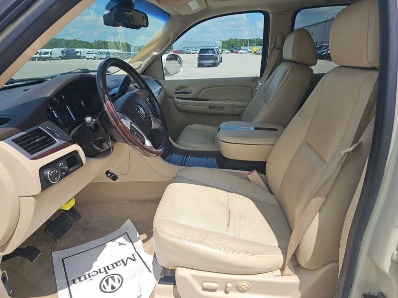 2009 Cadillac Escalade & EXT 3rd Gen - Image 15 of 21