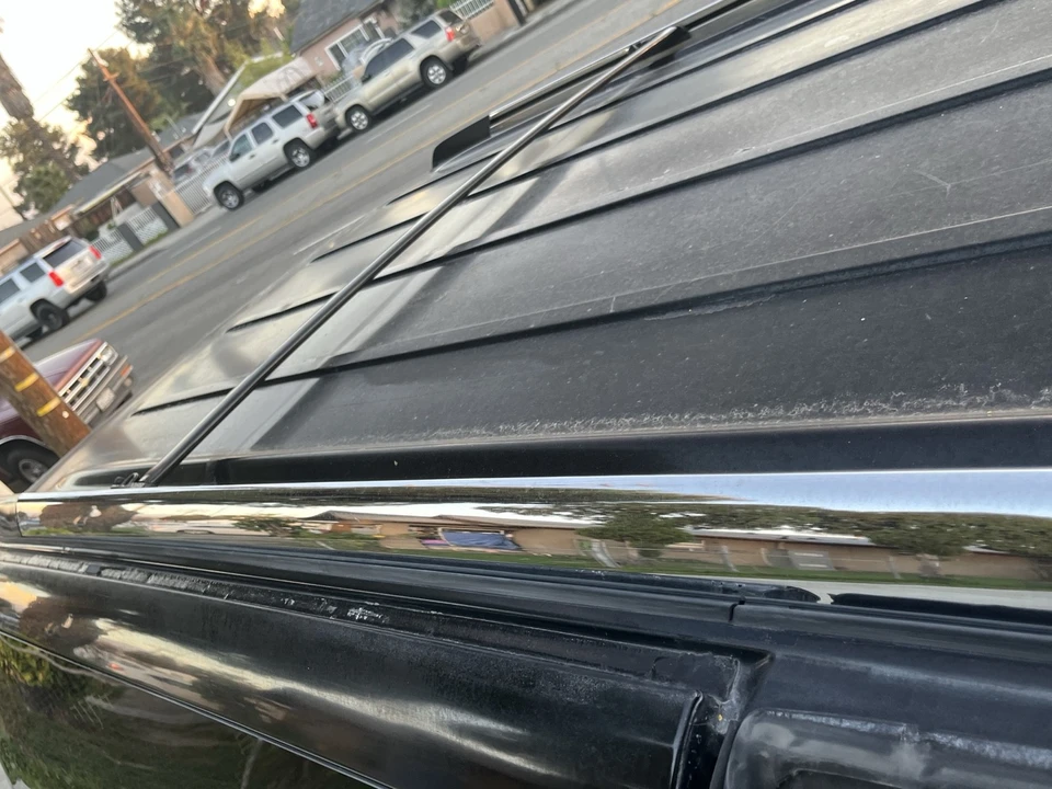 2009 Cadillac Escalade & EXT 3rd Gen - Image 6 of 21