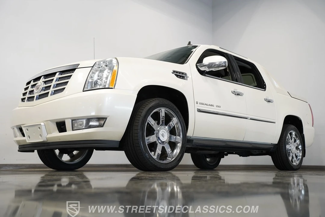 2009 Cadillac Escalade & EXT 3rd Gen - Image 6 of 21