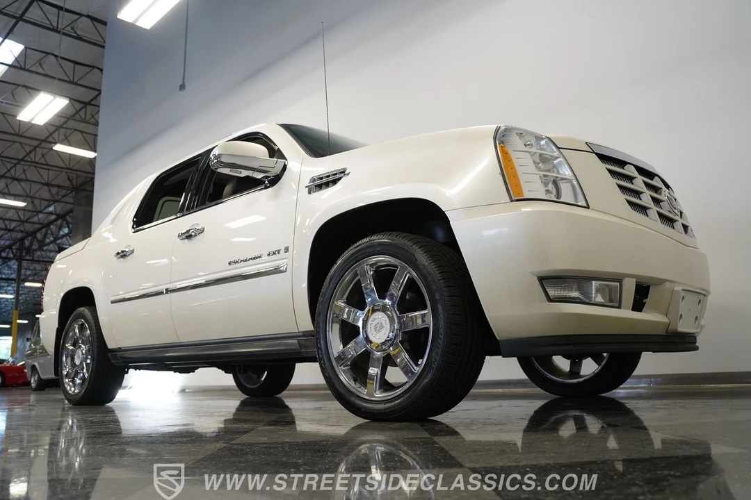 2009 Cadillac Escalade & EXT 3rd Gen - Image 20 of 21