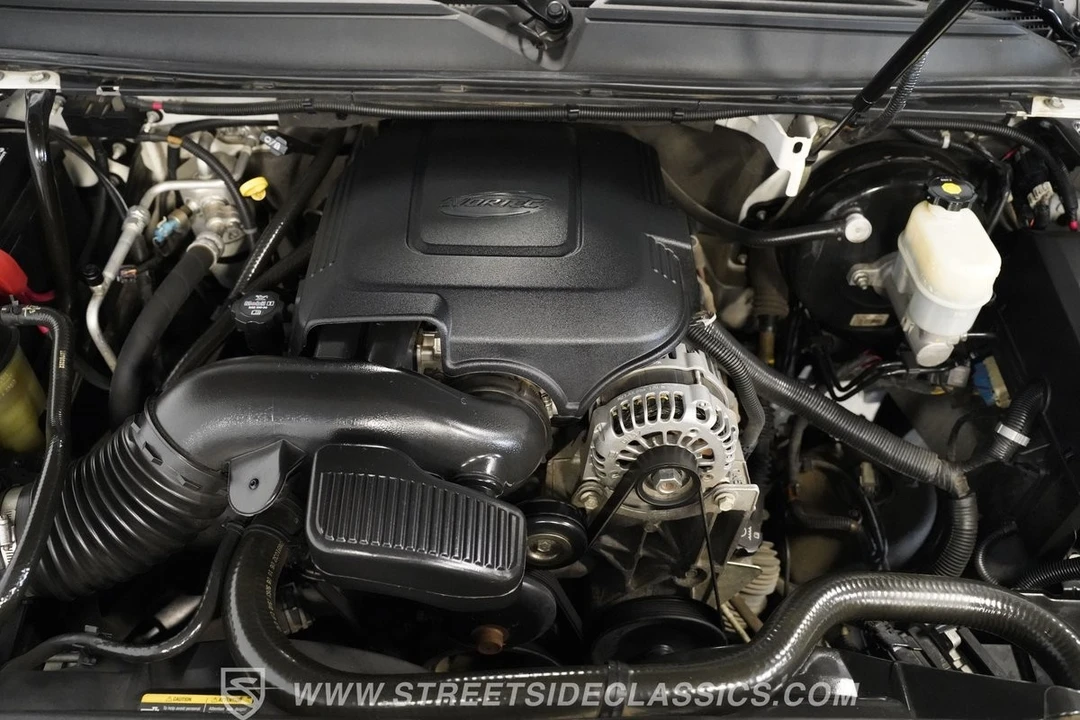2009 Cadillac Escalade & EXT 3rd Gen - Image 5 of 21