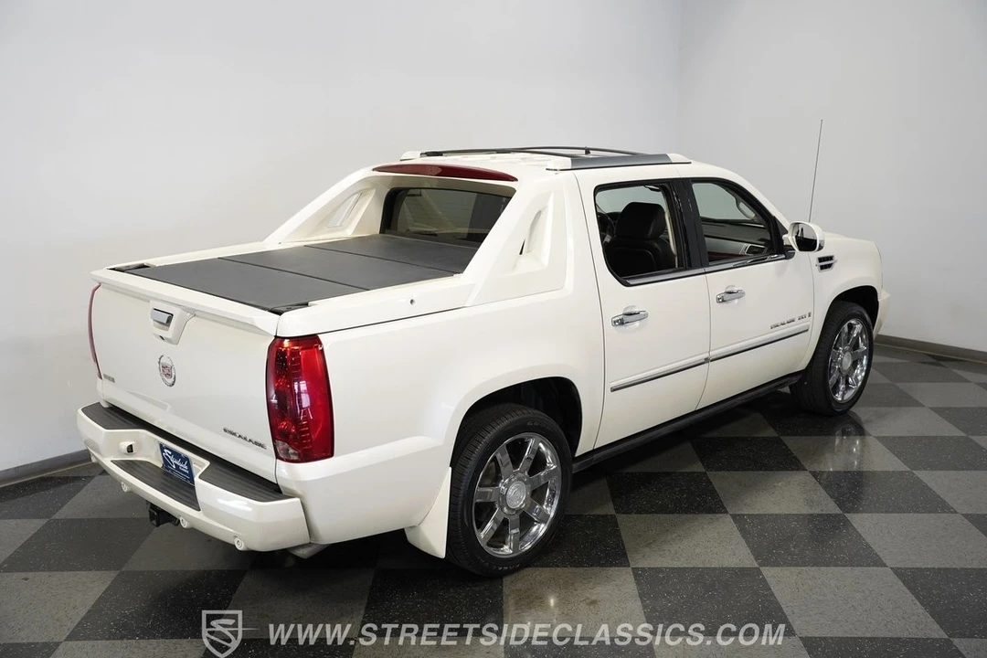 2009 Cadillac Escalade & EXT 3rd Gen - Image 16 of 21