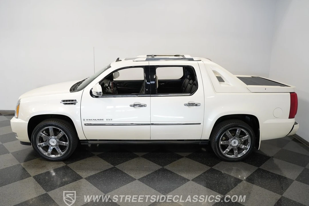 2009 Cadillac Escalade & EXT 3rd Gen - Image 10 of 21