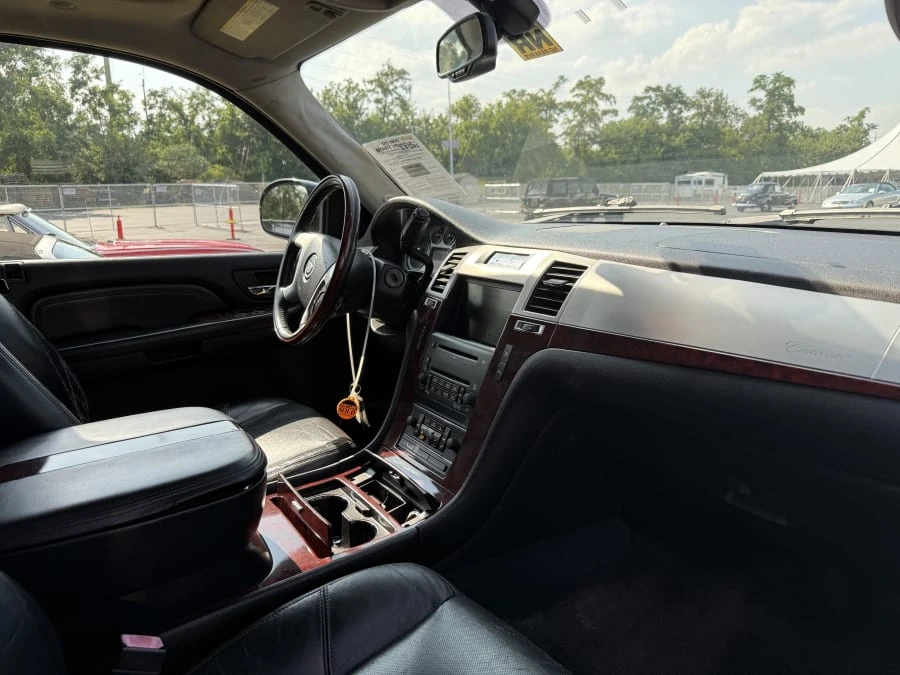 2009 Cadillac Escalade & EXT 3rd Gen - Image 7 of 9