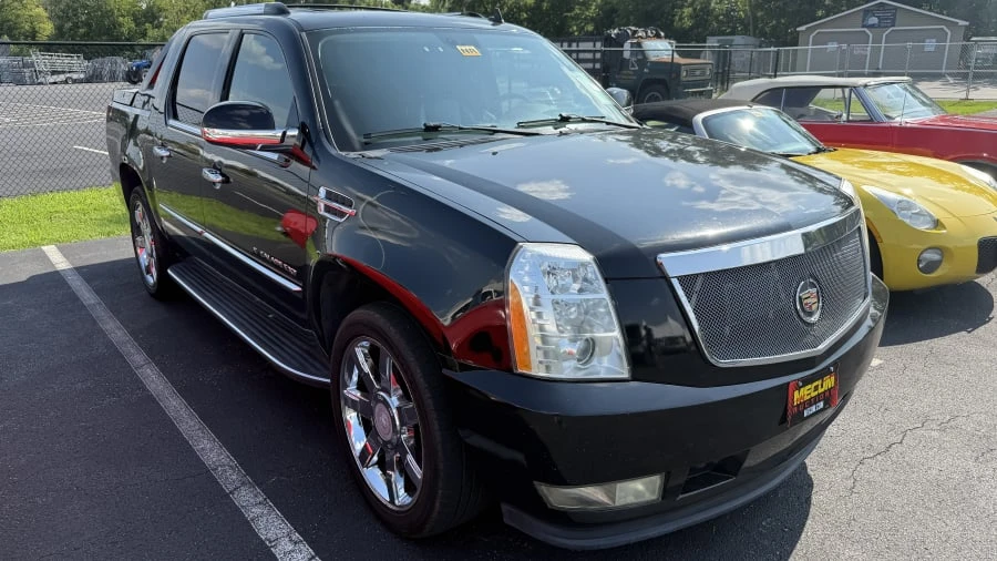 2009 Cadillac Escalade & EXT 3rd Gen - Image 3 of 9