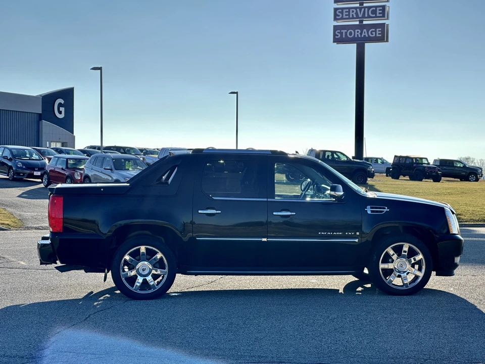 2009 Cadillac Escalade & EXT 3rd Gen - Image 11 of 31
