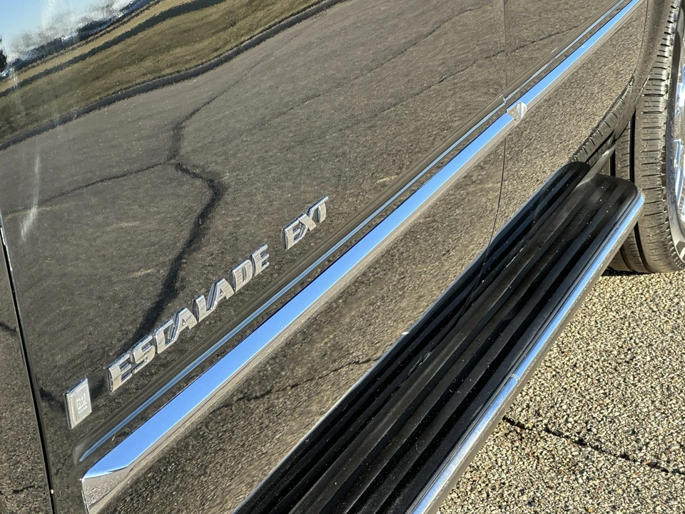 2009 Cadillac Escalade & EXT 3rd Gen - Image 19 of 31
