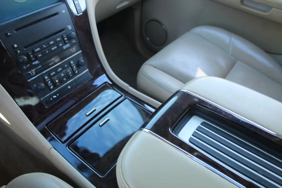 2009 Cadillac Escalade & EXT 3rd Gen - Image 17 of 20