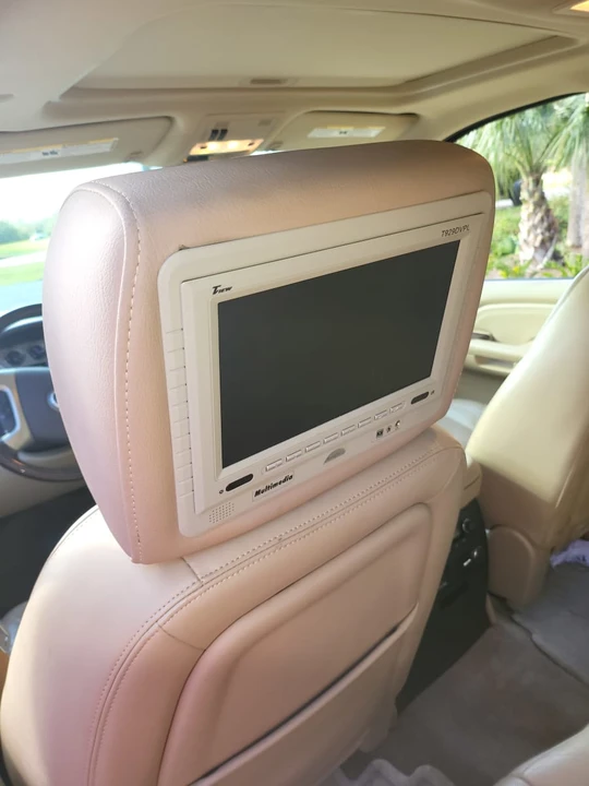 2009 Cadillac Escalade & EXT 3rd Gen - Image 8 of 15
