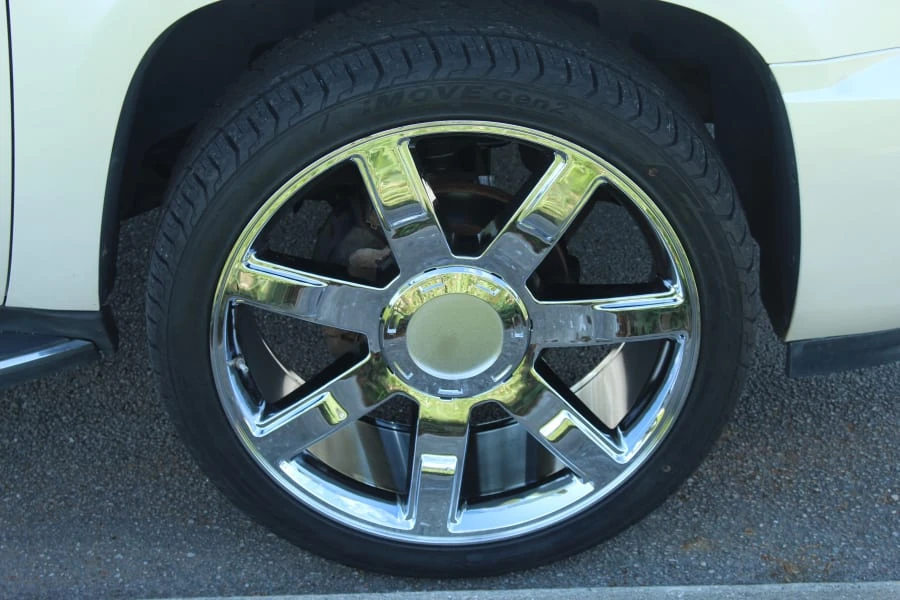 2009 Cadillac Escalade & EXT 3rd Gen - Image 9 of 20