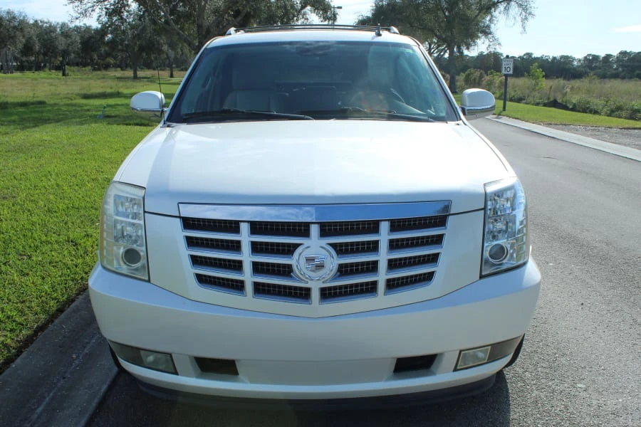 2009 Cadillac Escalade & EXT 3rd Gen - Image 4 of 20