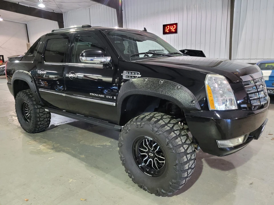 2009 Cadillac Escalade & EXT 3rd Gen - Image 18 of 31