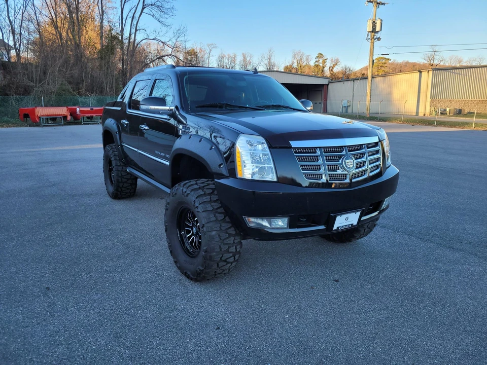 2009 Cadillac Escalade & EXT 3rd Gen - Image 5 of 31