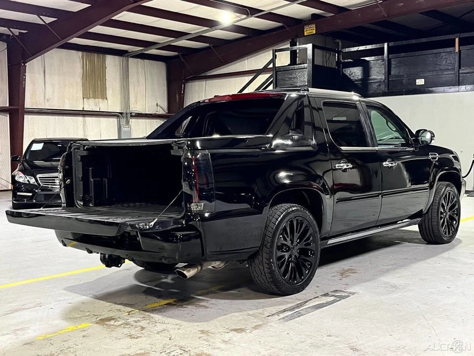 2009 Cadillac Escalade & EXT 3rd Gen - Image 18 of 21