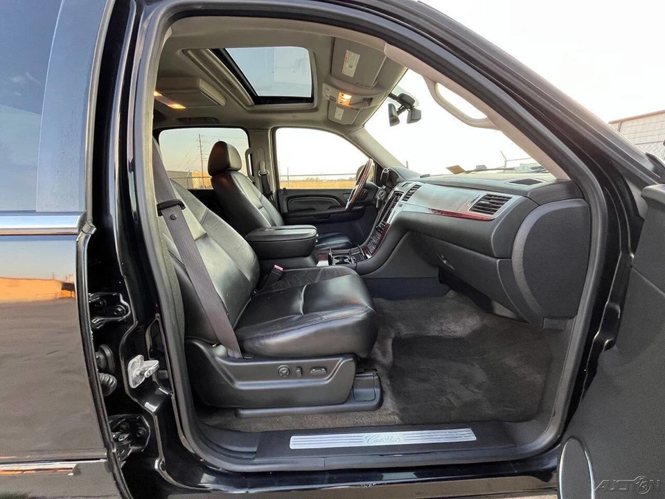 2009 Cadillac Escalade & EXT 3rd Gen - Image 14 of 21