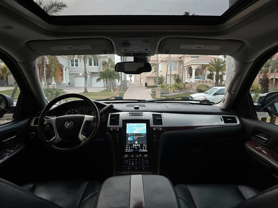 2009 Cadillac Escalade & EXT 3rd Gen - Image 14 of 21