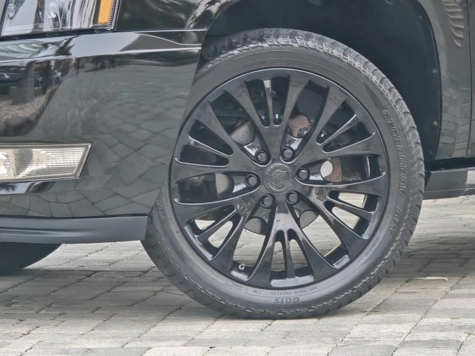 2009 Cadillac Escalade & EXT 3rd Gen - Image 3 of 21