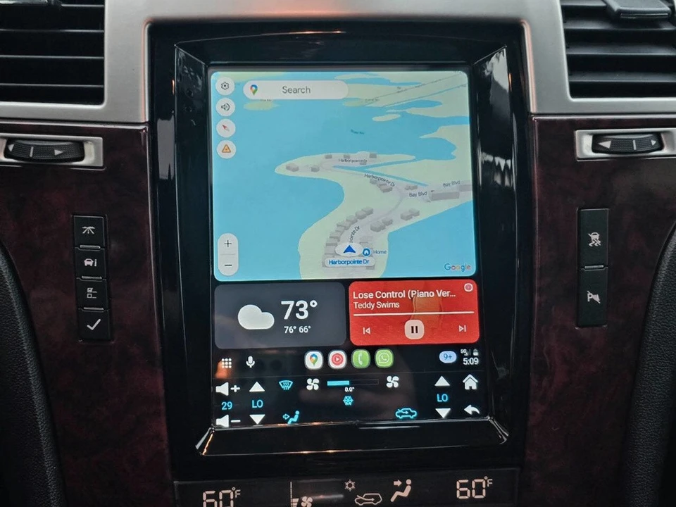 2009 Cadillac Escalade & EXT 3rd Gen - Image 15 of 21