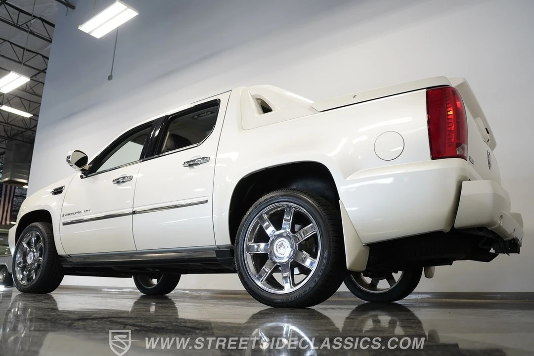 2009 Cadillac Escalade & EXT 3rd Gen - Image 12 of 12